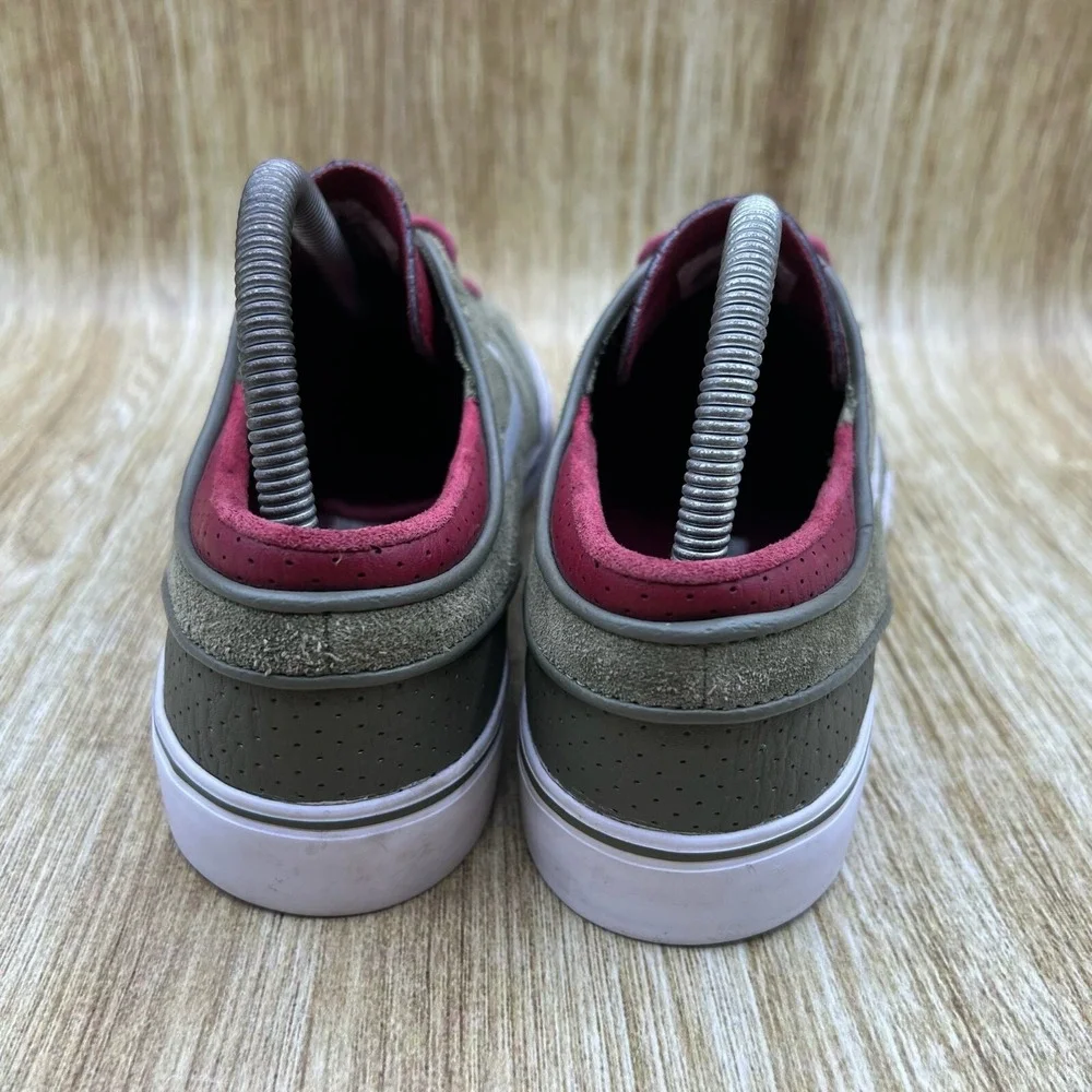 Nike SB Zoom Stefan Janoski Men's Size 7 Olive‎ Green Burgundy Shoes 333824-216